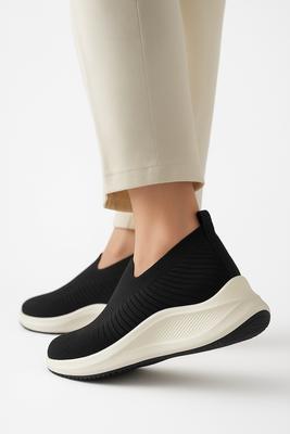 6276_Skecher-Black
