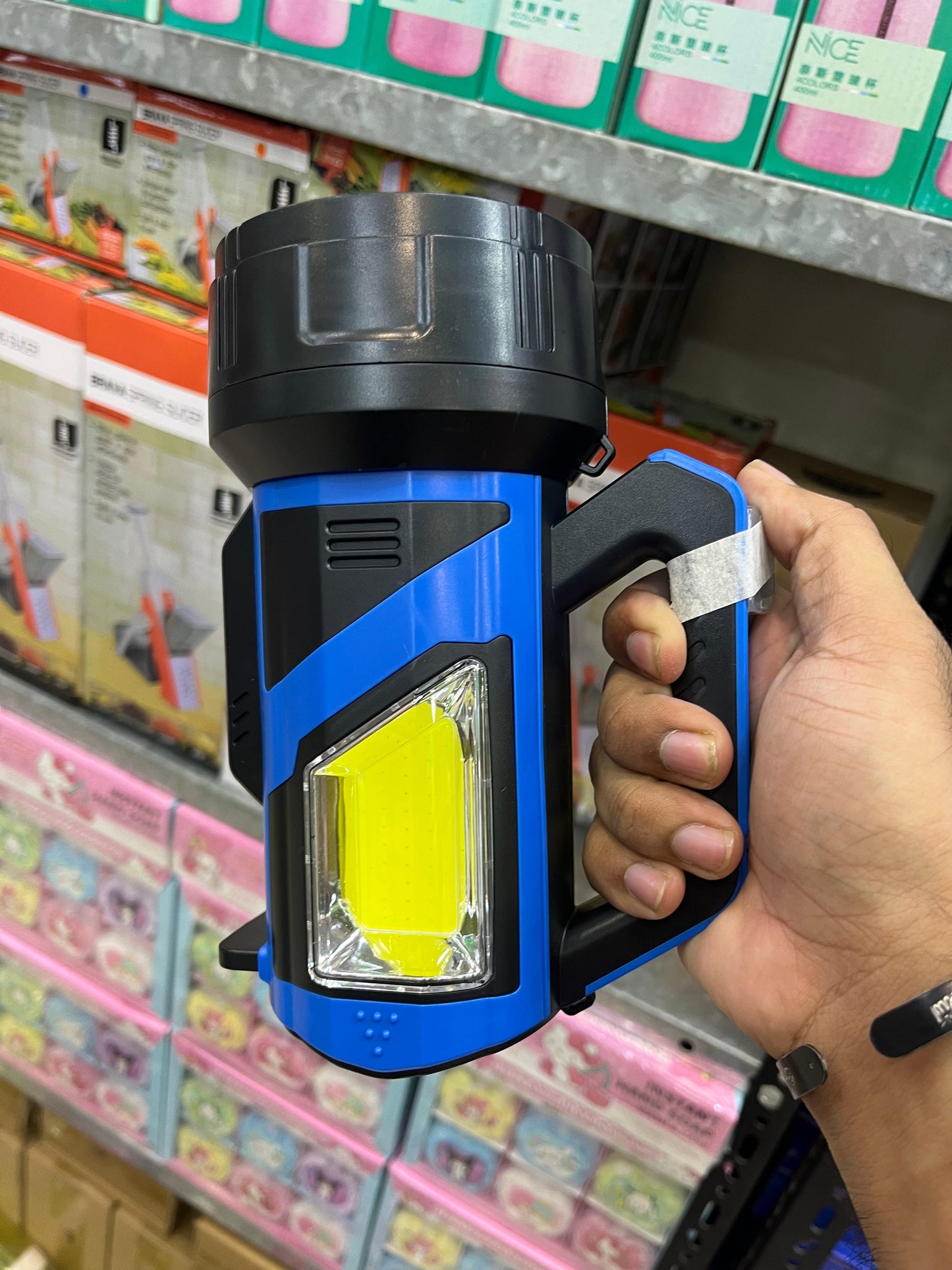 *Big Size Handle Torch Light + 5000mah Power bank
